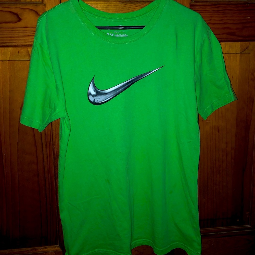 00s Nike Swoosh Tee Slimed Out Silver 
Men’s Medium VNDS